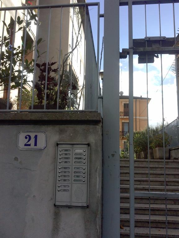 Mansarda Raggio Di Sole Panzió Verona Kültér fotó