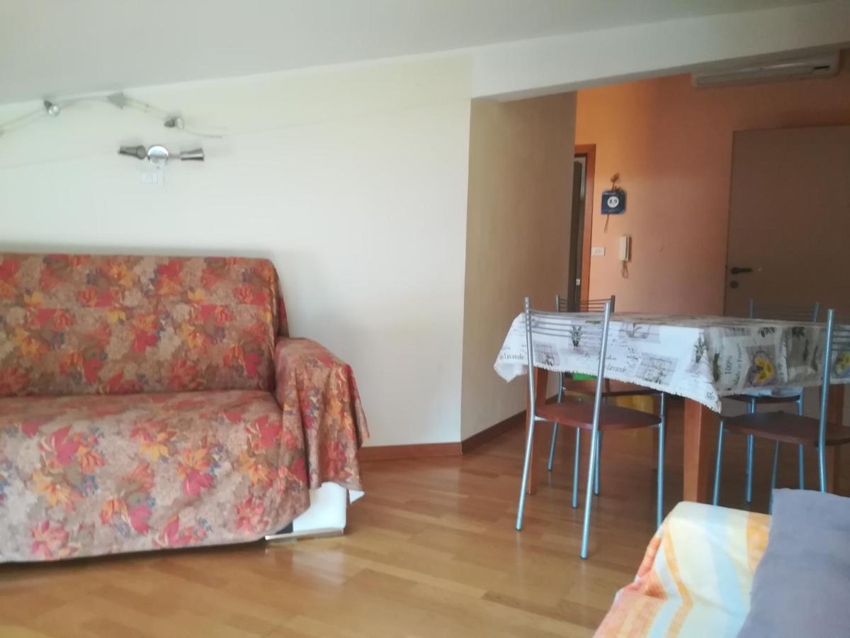 Mansarda Raggio Di Sole Panzió Verona Kültér fotó